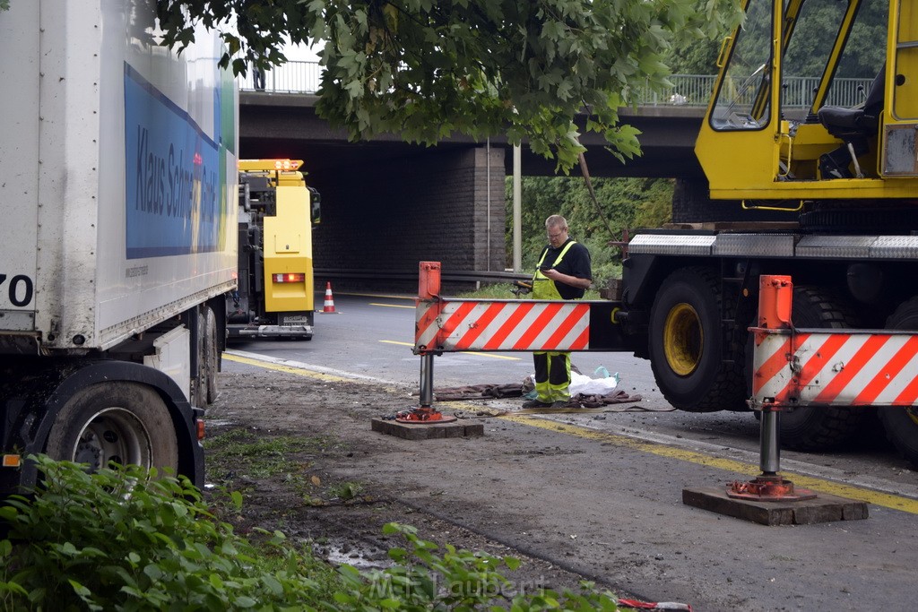 Schwerer VU A 3 Rich Oberhausen Hoehe AK Leverkusen P342.JPG - Miklos Laubert